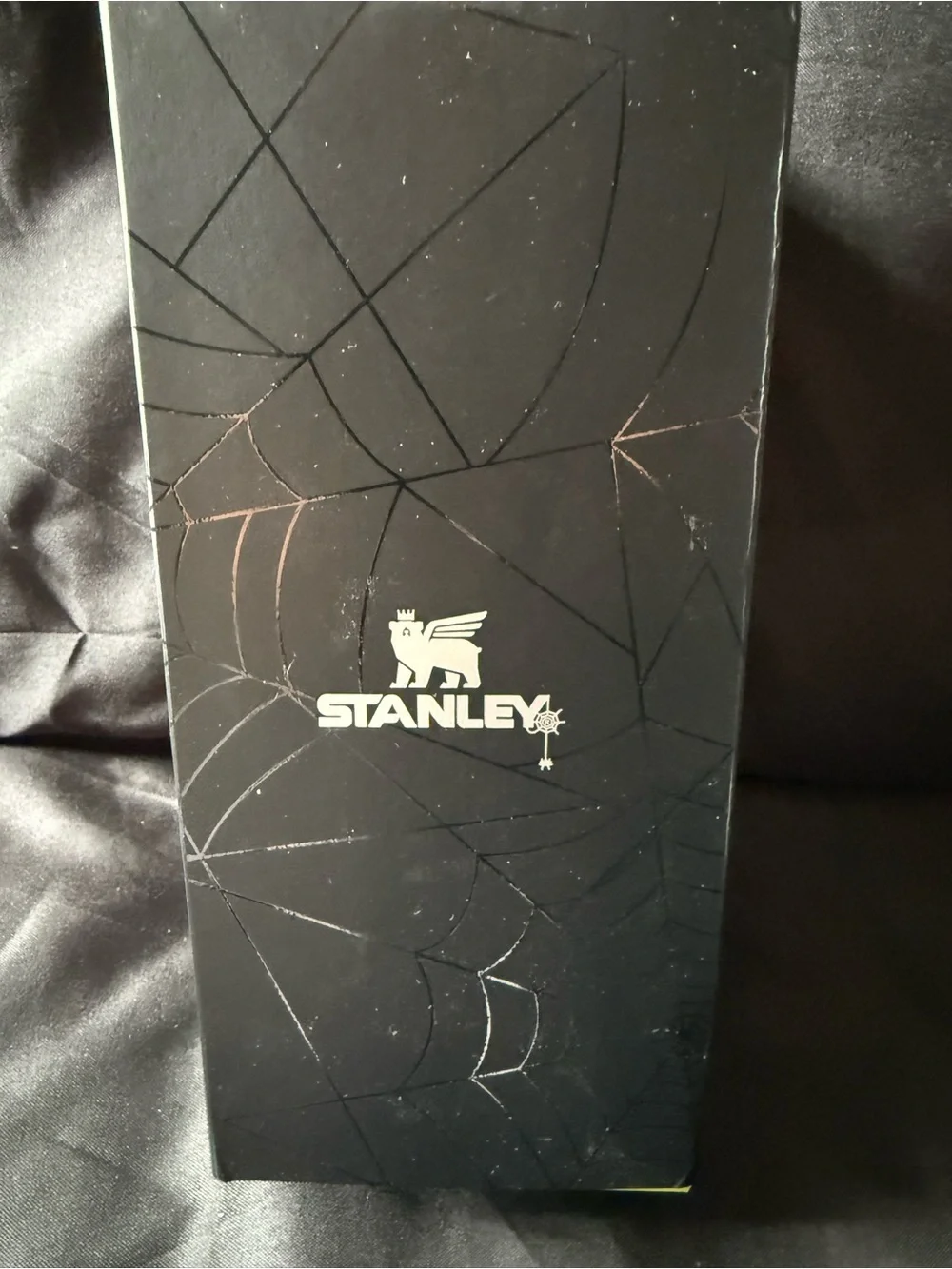 New Stanley 40oz Special Spider Web Black Tumbler with Neon Green Lid and Straw - Picture 12 of 12